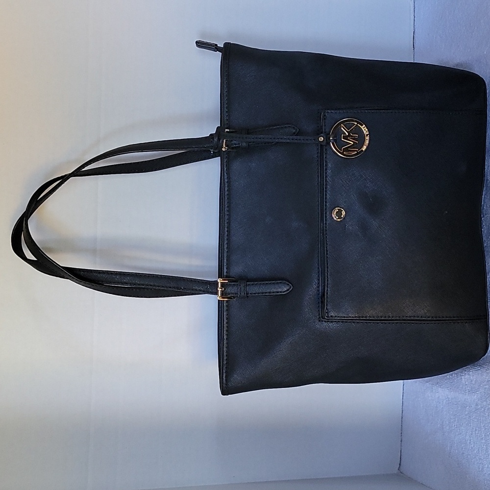 Michael Kors black leather shoulder tote with zippered closure